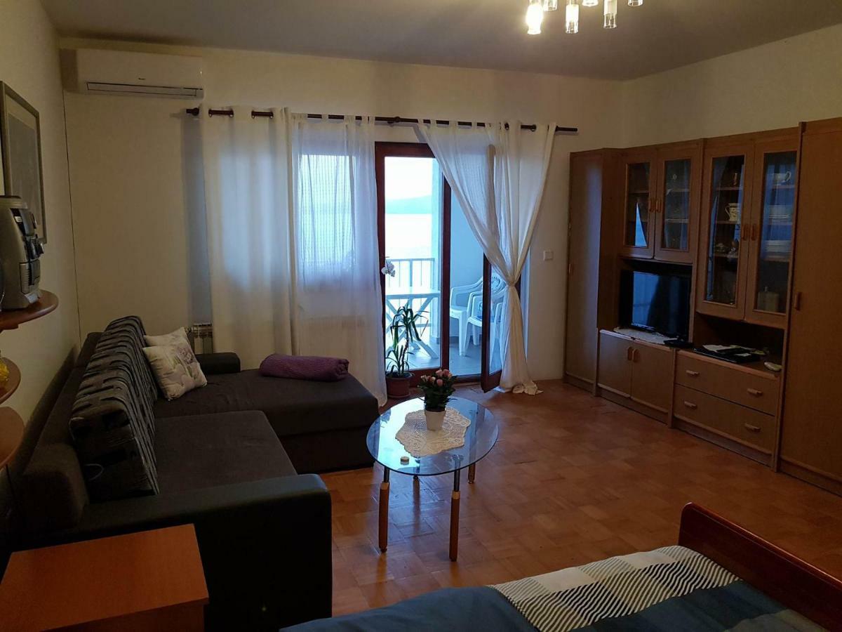 סנג' Apartman Ada מראה חיצוני תמונה